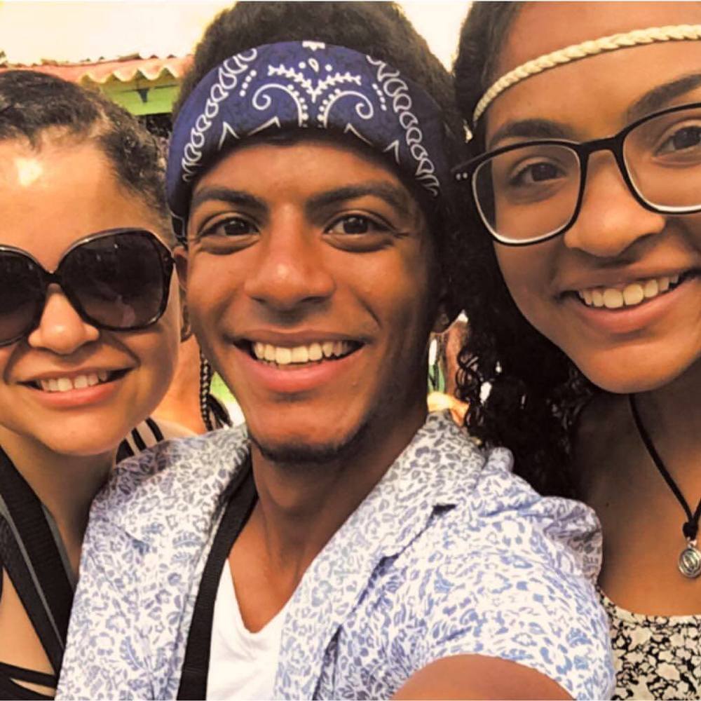 Meet your Posher, Miriam